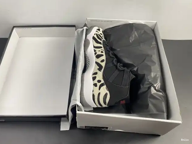 Bmlin shoes AR0715-010 AIR JORDAN ANIMAL 11 INSTINCT 0530